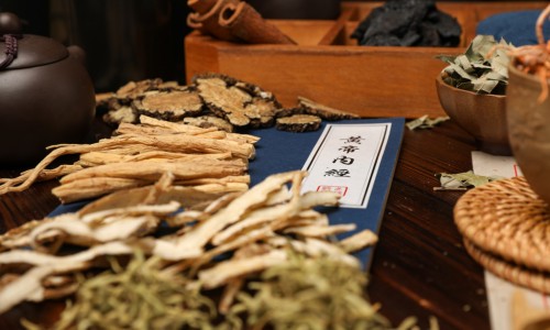 仙鹤草吃多久有效果-仙鹤草最忌三种药专区_仙鹤草服用禁忌是什么专区_仙鹤草服用禁忌网